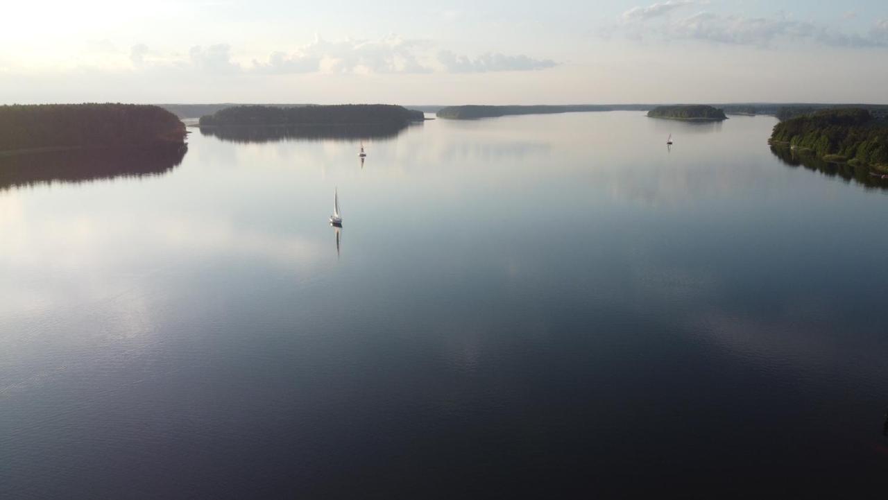 Schadzka W Dwunastce Z Widokiem Na Jezioro Borsk Buitenkant foto
