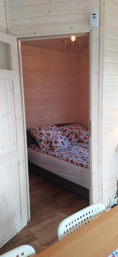 Schadzka W Dwunastce Z Widokiem Na Jezioro Borsk Buitenkant foto
